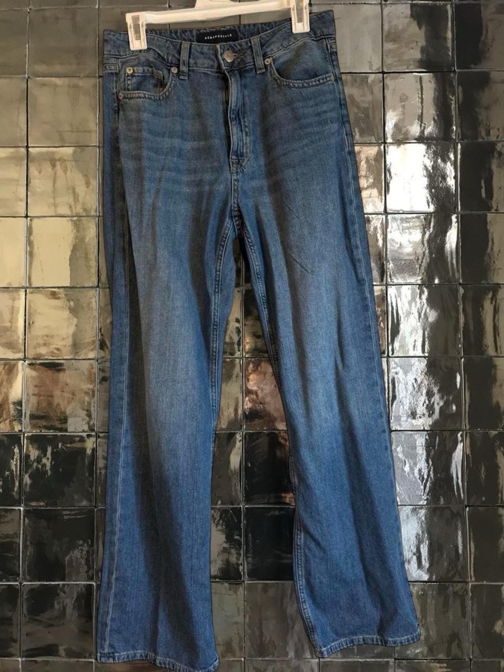 Aeropostale women’s Medium Blue Slim Jeans